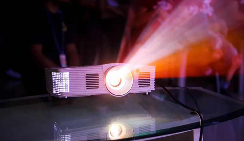 ویدئو پروژکتور هوشمند نسل جدید در سال ۲۰۲۵